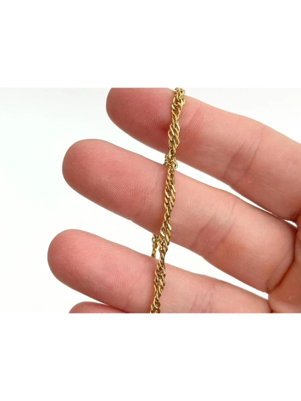 Stackable Gold Toned Curb Chain Minimalist 80's Vintage Bracelet